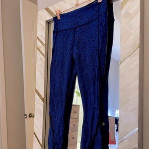 Lululemon leggings size 4